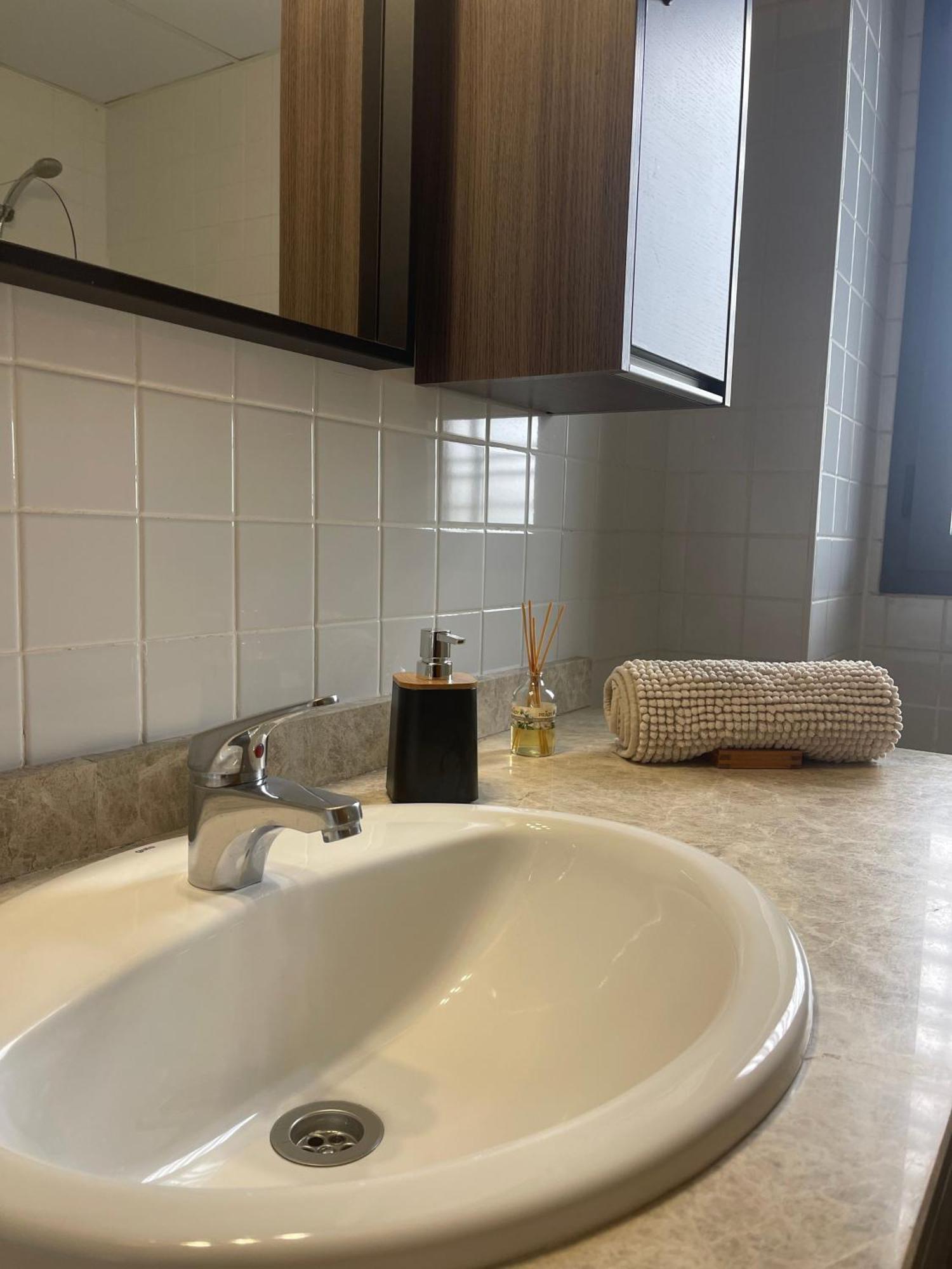 Astral-Habitacion Doble Privada En Casa Compartida-Uebica2 Hotel Mairena del Aljarafe Eksteriør billede